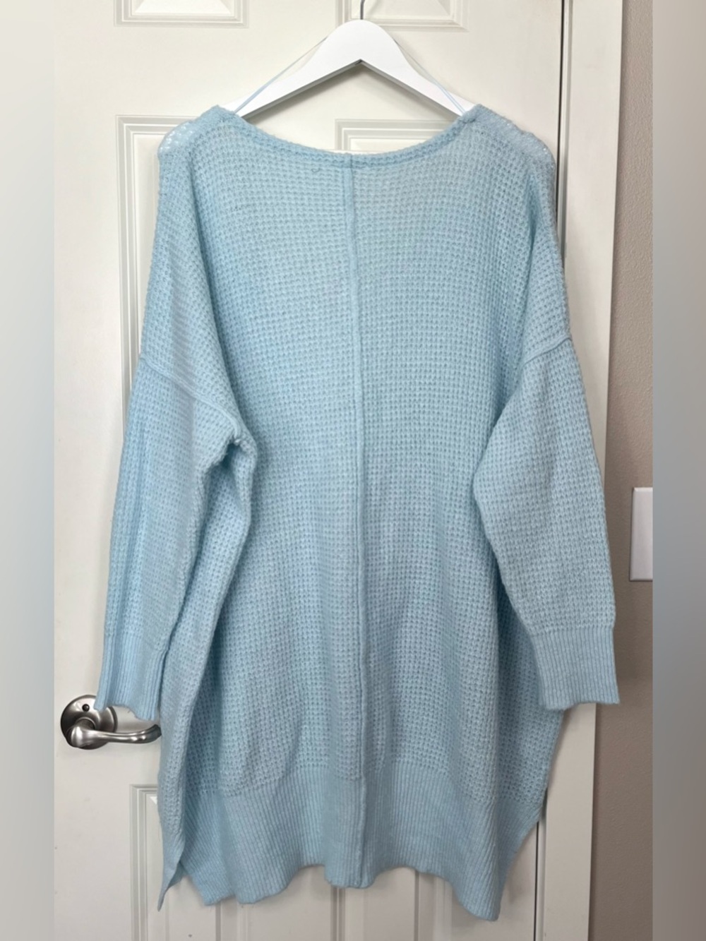 Free People Intimately C.O.Z.Y Pullover NWOT - Picture 3 of 4